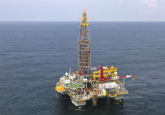 Gázpalack köteg tengerparti használatra - fúrótorony