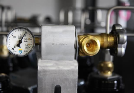 Függőleges tengeri gázpalack bündel