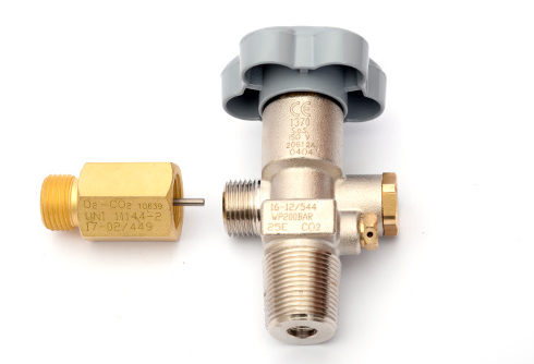 Maradék nyomásos szelep (RPV) gázpalackhoz töltőadapterrel