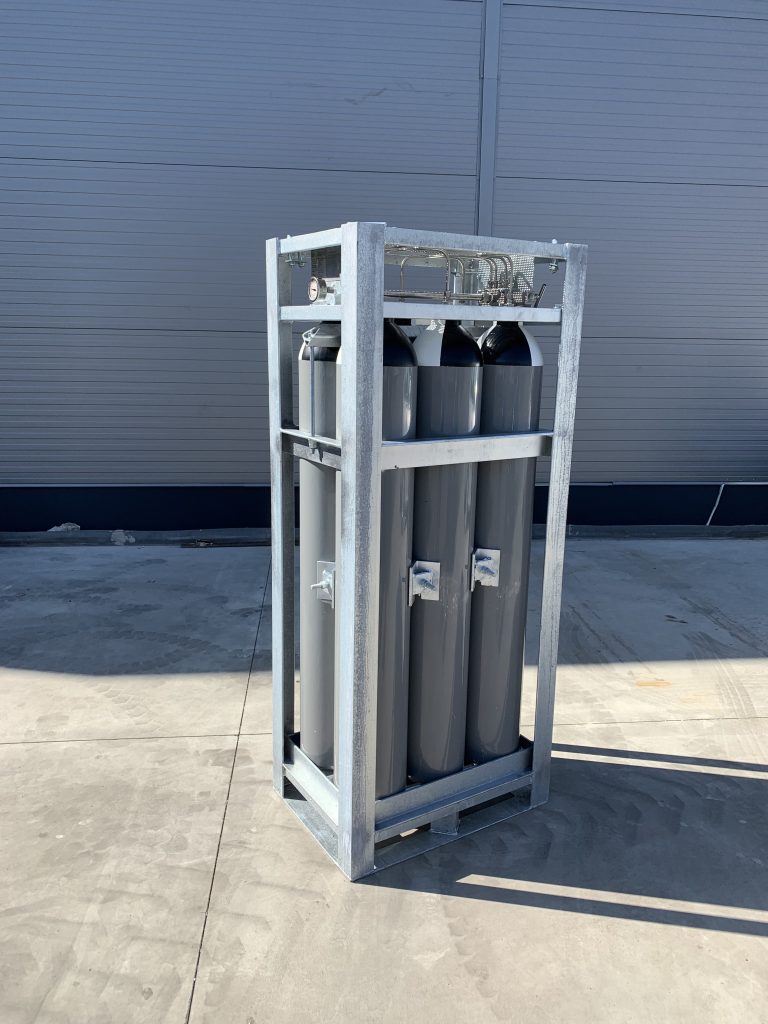 Magasnyomású gázpalack köteg 6 db 50 liters palackból.