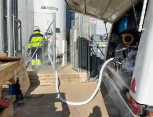 Cryogenic tank filling