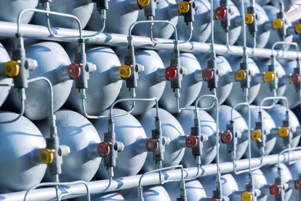 Challenges in hydrogen storage, future of hydrogen storage solutions